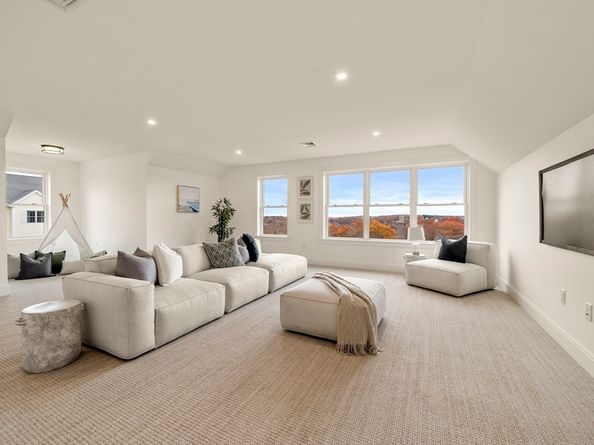 22 Mt. Zion Rd, Melrose MA 02176