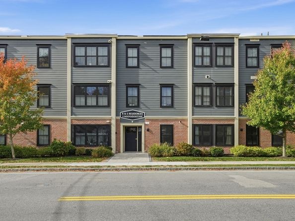 9 Independence Ave 105, Braintree MA 02184