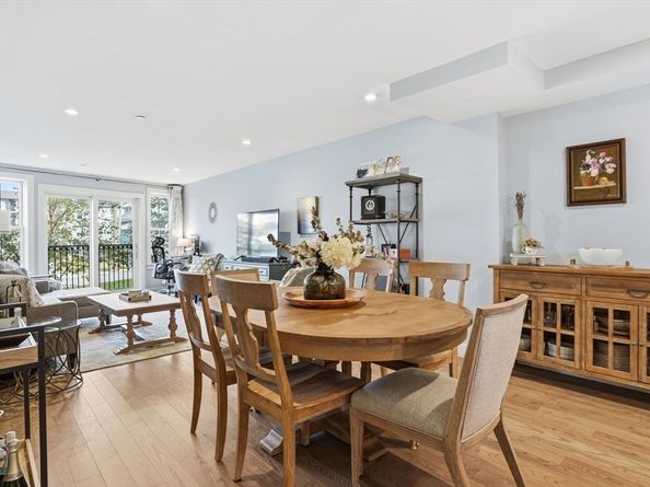 9 Independence Ave 105, Braintree MA 02184