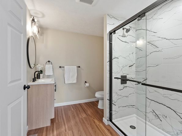 23 Blossom Street, Clinton MA 01510