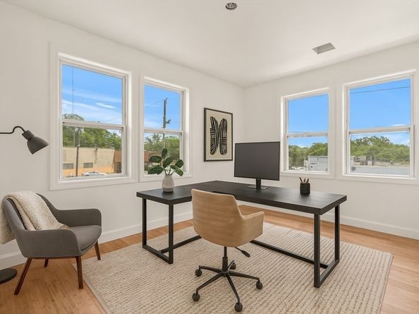 3 Highland Park Ave, Hudson MA 01749