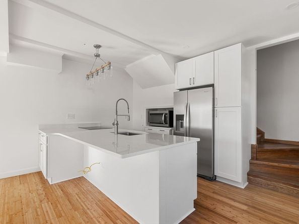 3 Highland Park Ave, Hudson MA 01749