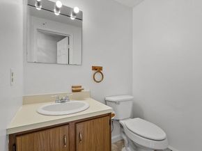 68 Olde Colonial Dr 6, Gardner MA 01440