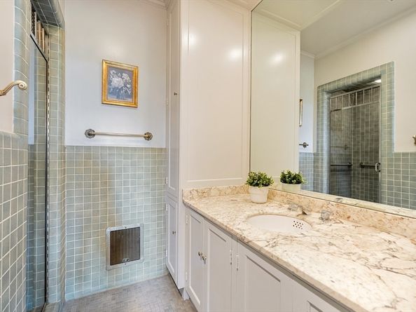 51 Beacon St 3, Boston MA 02108