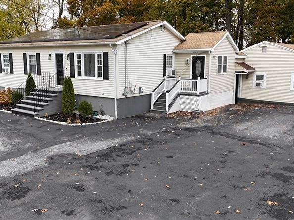 28 Greenwood Ave, Tewksbury MA 01876