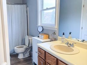 12 Drummer Lane, Leominster MA 01453