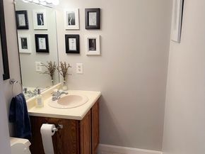 12 Drummer Lane, Leominster MA 01453