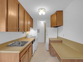 42 Shrewsbury Green Drive I, Shrewsbury MA 01545