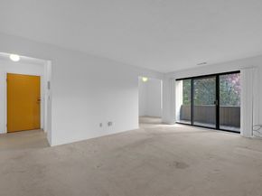 42 Shrewsbury Green Drive I, Shrewsbury MA 01545