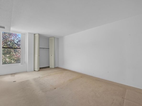 42 Shrewsbury Green Drive I, Shrewsbury MA 01545