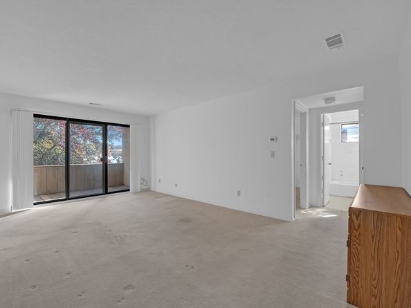 42 Shrewsbury Green Drive I, Shrewsbury MA 01545