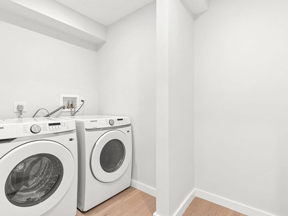 7 Cliff Rd, Wellesley MA 02481