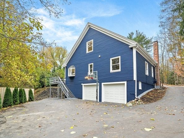 7 Cliff Rd, Wellesley MA 02481