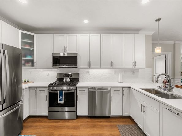 320 Middlesex Ave A208, Medford MA 02155