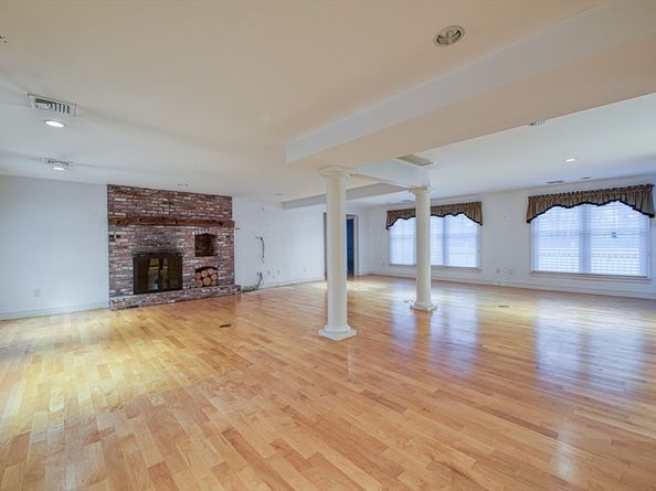 470 Rockland St, Brockton MA 02301