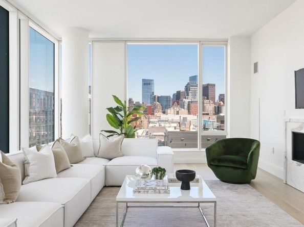 380 Harrison Avenue 14J, Boston MA 02118