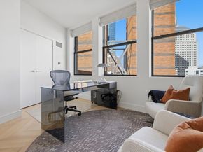 285 Columbus Ave PH 805, Boston MA 02116