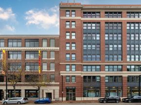 285 Columbus Ave PH 805, Boston MA 02116