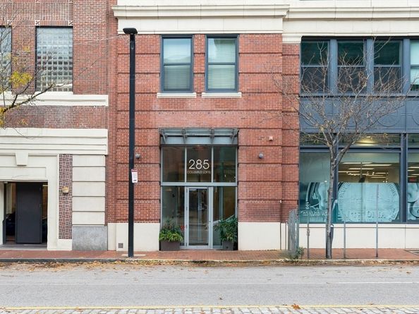 285 Columbus Ave PH 805, Boston MA 02116