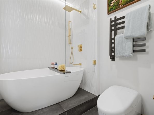 285 Columbus Ave PH 805, Boston MA 02116