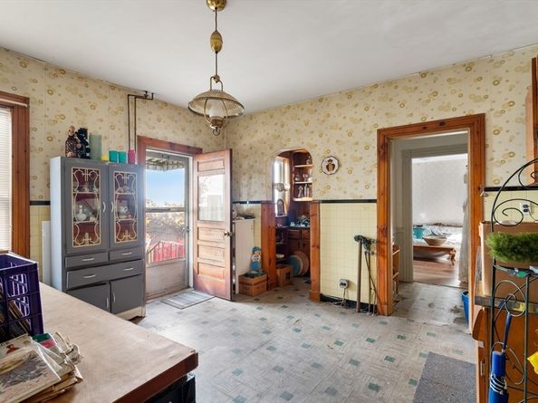 188-190 Adams St, Newton MA 02458