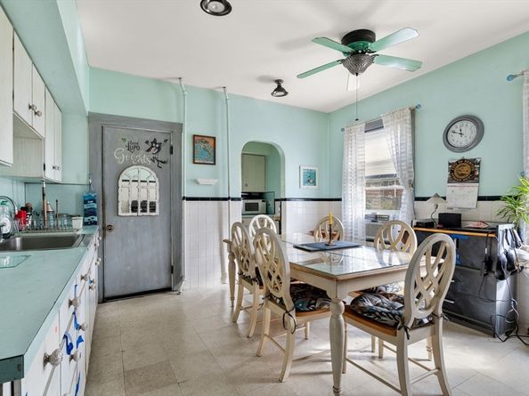 188-190 Adams St, Newton MA 02458