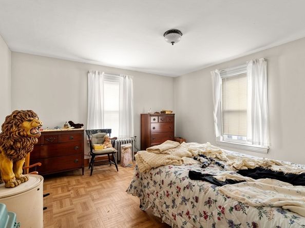 188-190 Adams St, Newton MA 02458