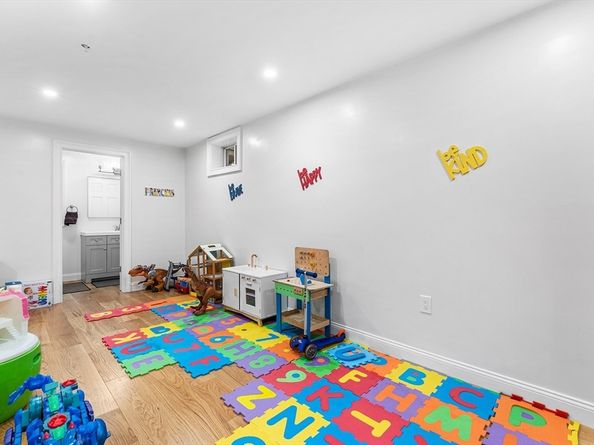 107 Meadow Ln 0000A7, Randolph MA 02368