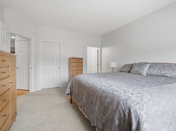 36 Cambridge Rd 40, Woburn MA 01801