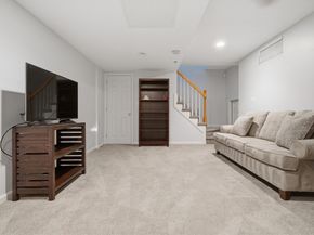 36 Cambridge Rd 40, Woburn MA 01801