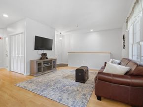 36 Cambridge Rd 40, Woburn MA 01801