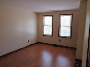 30 Taft Ave, Mendon MA 01756