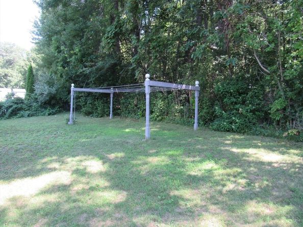 30 Taft Ave, Mendon MA 01756