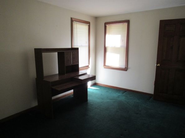 30 Taft Ave, Mendon MA 01756