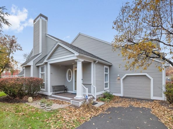 15 Kings Way 25, Waltham MA 02451