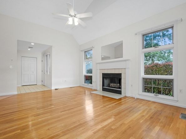 15 Kings Way 25, Waltham MA 02451