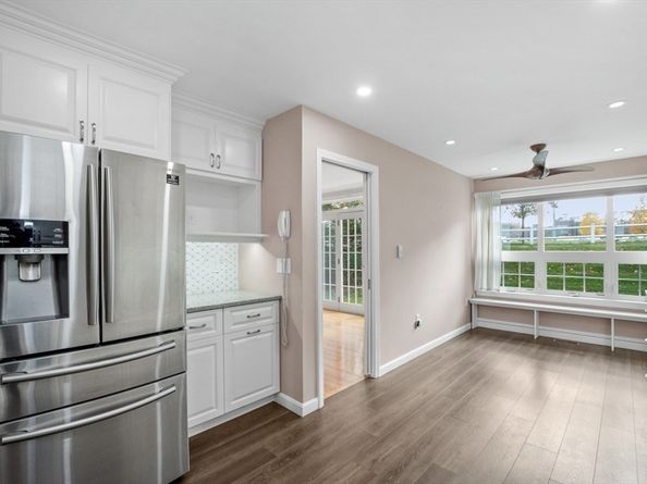 15 Kings Way 25, Waltham MA 02451