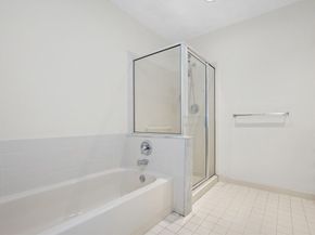 15 Kings Way 25, Waltham MA 02451