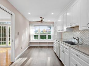 15 Kings Way 25, Waltham MA 02451