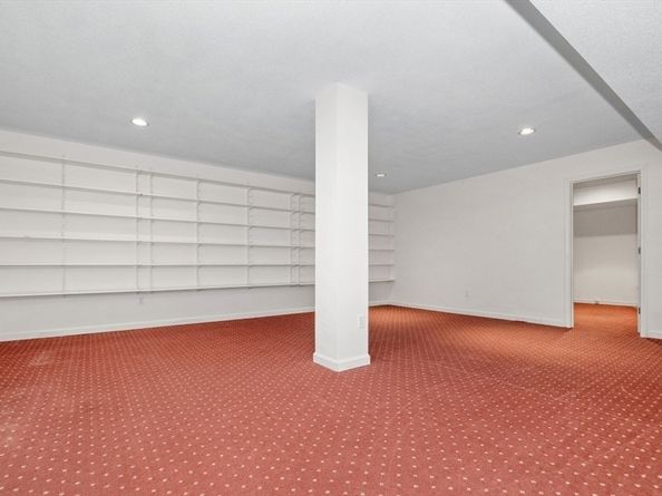 15 Kings Way 25, Waltham MA 02451