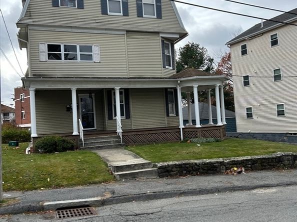 34 King Philip Rd, Worcester MA 01606