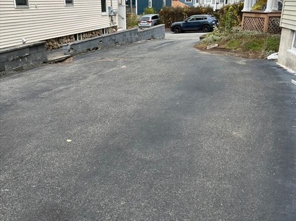 34 King Philip Rd, Worcester MA 01606