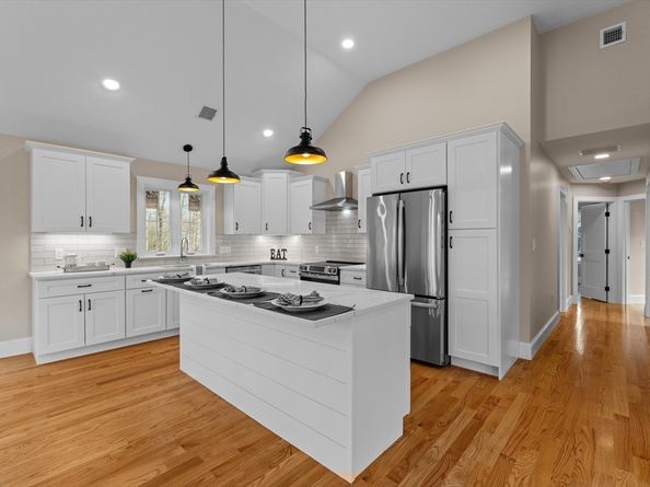 514. Park Street, Stoughton MA 02072