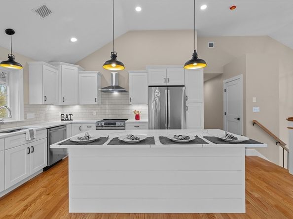 514. Park Street, Stoughton MA 02072