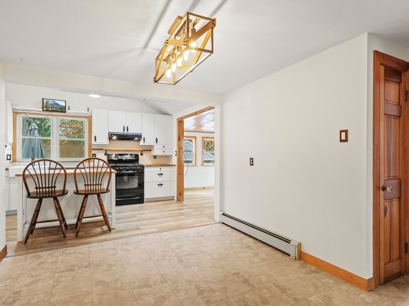 29 Crawford Street, Leominster MA 01453