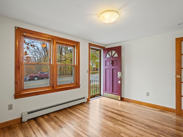 29 Crawford Street, Leominster MA 01453