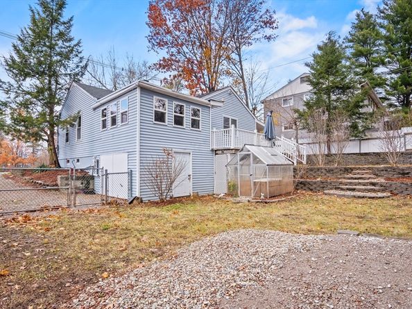 29 Crawford Street, Leominster MA 01453