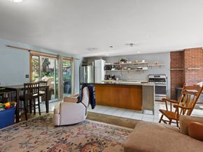 368 Essex Ave, Gloucester MA 01930