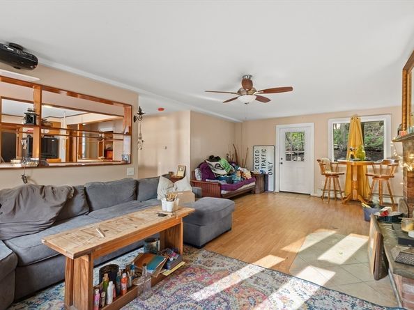 368 Essex Ave, Gloucester MA 01930