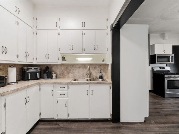 723 Main St, Southbridge MA 01550